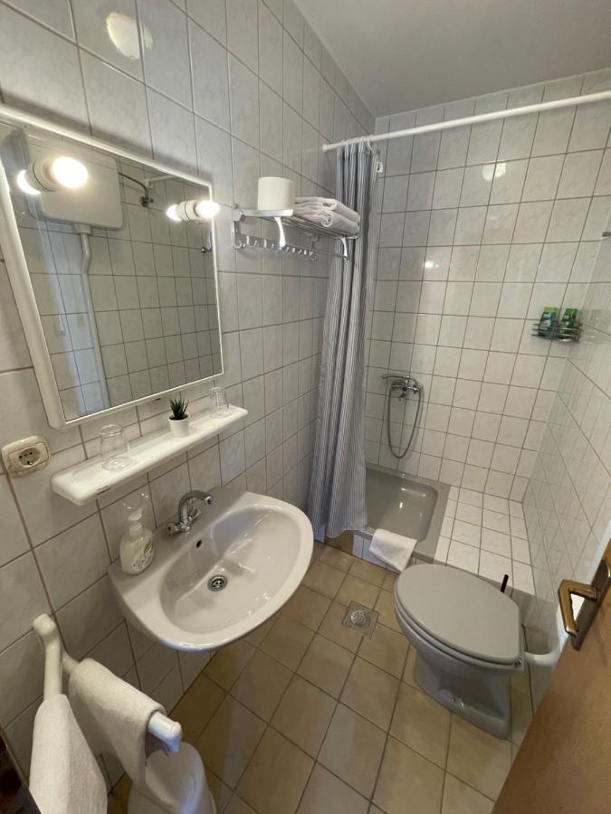 Hard Rock Rooms For Two Livno Buitenkant foto