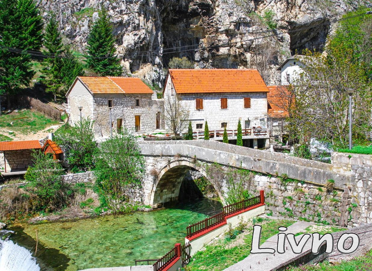 Hard Rock Rooms For Two Livno Buitenkant foto